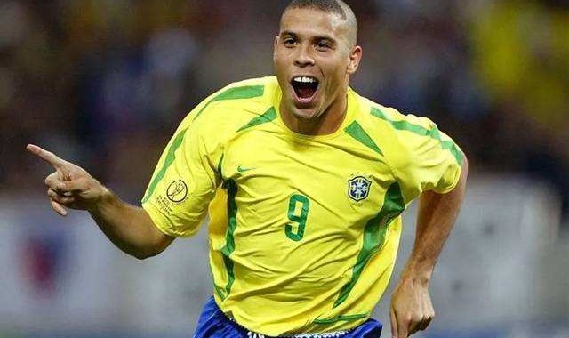 斯佩齐亚保级神迹,利古里亚海畔响起胜利凯歌