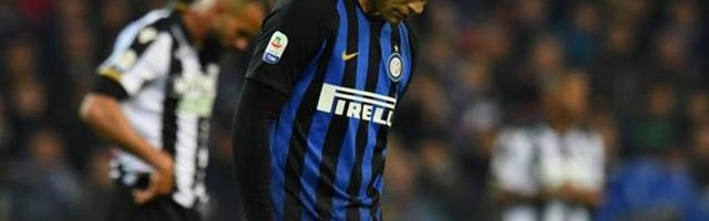  AC米兰德比战三球大胜国米，重燃争冠希望之火  