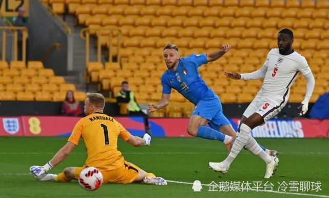  法兰克福主场憾平门兴错失登顶良机